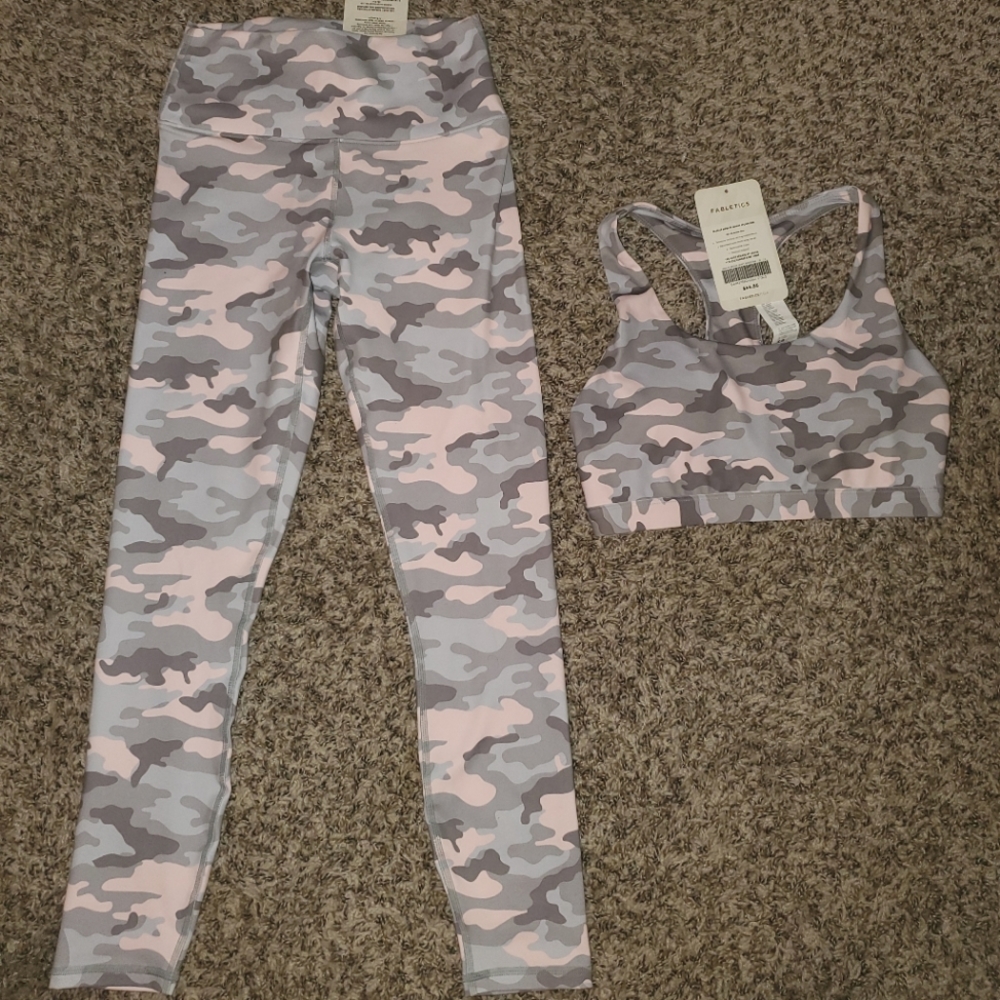 Fabletics pink camo set *NWT*